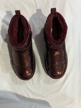 UGG Women's Sequin Ankle Boots - Burgundy